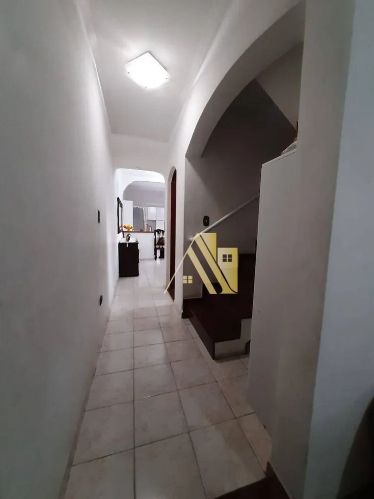 Sobrado, 3 quartos, 500 m² - Foto 1