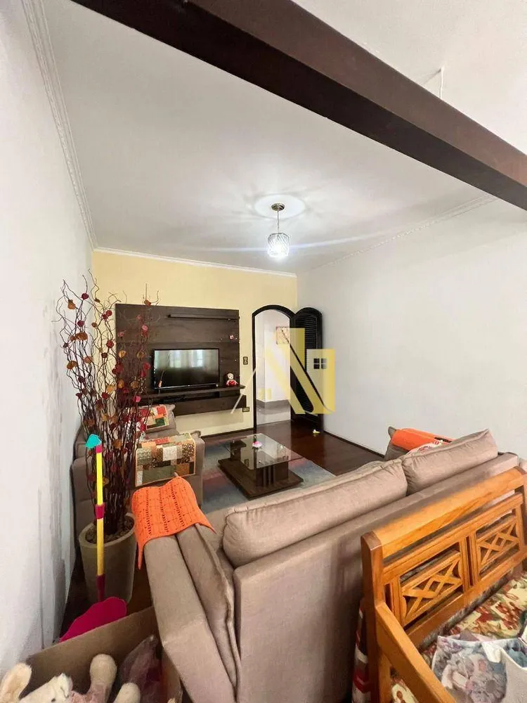 Casa, 3 quartos, 235 m² - Foto 4