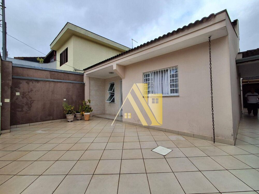 Casa, 3 quartos, 200 m² - Foto 1
