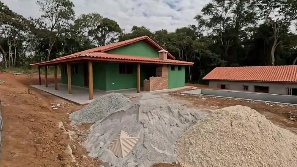 Chácara, 3 quartos, 820 m² - Foto 1