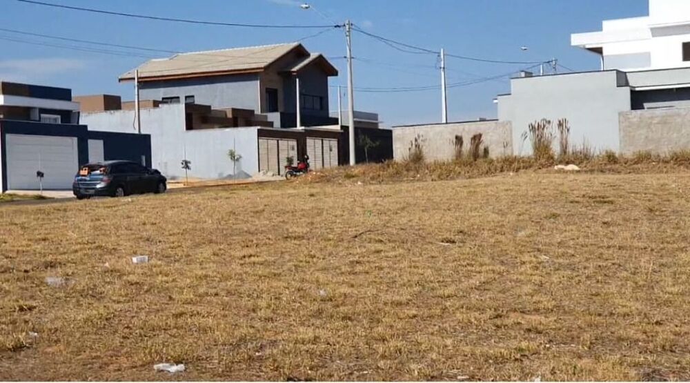 Loteamento e Condomínio, 180 m² - Foto 1