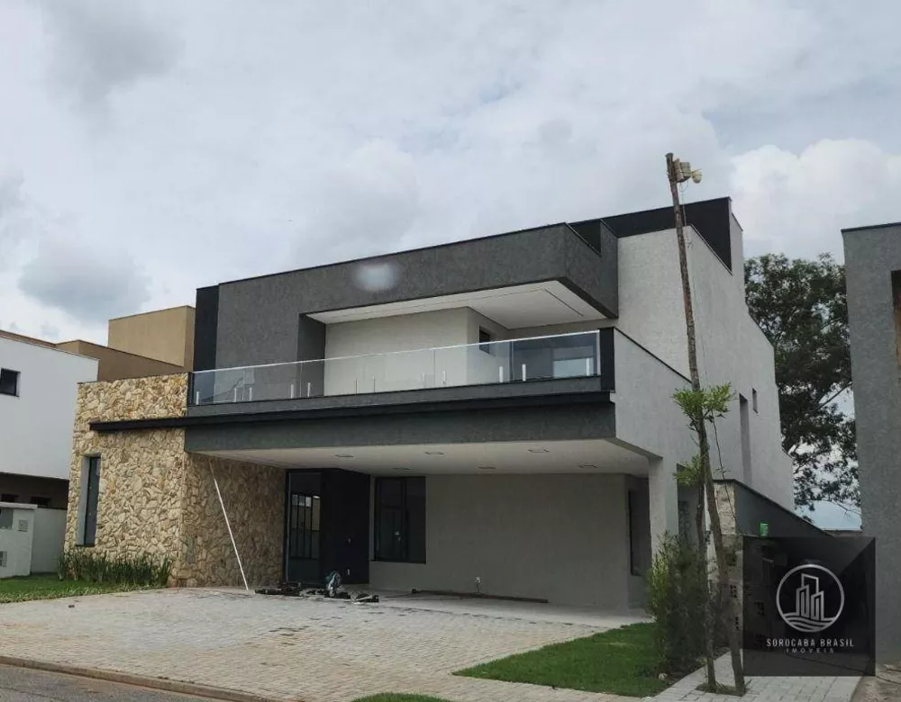 Sobrado à venda com 3 quartos, 390m² - Foto 1