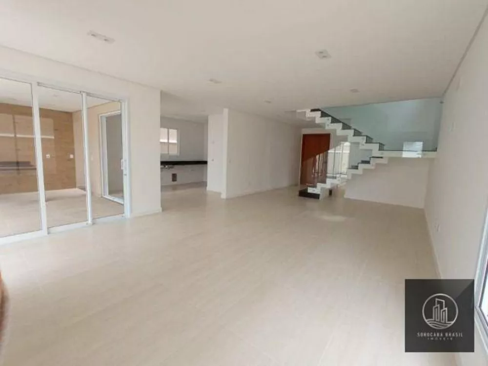 Sobrado à venda com 3 quartos, 251m² - Foto 2