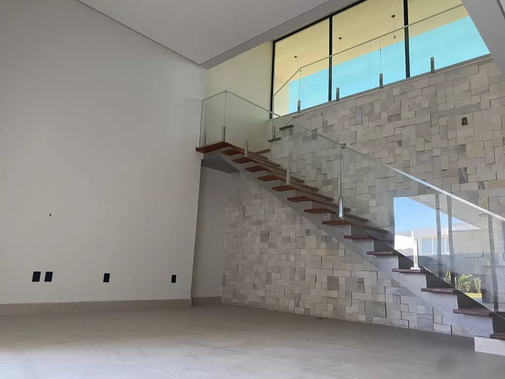 Sobrado à venda com 4 quartos, 358m² - Foto 4