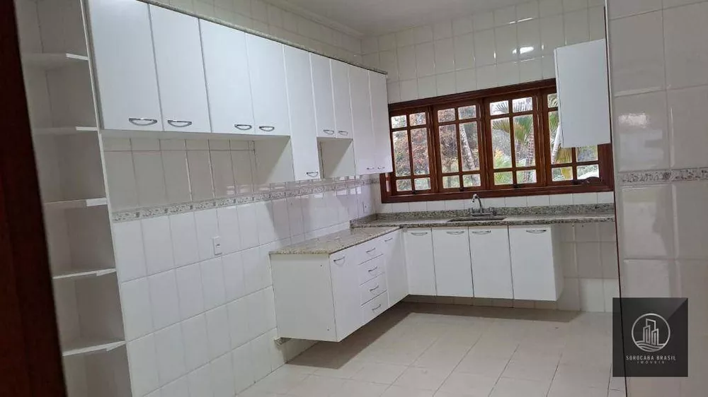 Casa de Condomínio à venda com 3 quartos, 250m² - Foto 4