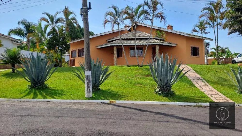 Casa de Condomínio à venda com 3 quartos, 250m² - Foto 2