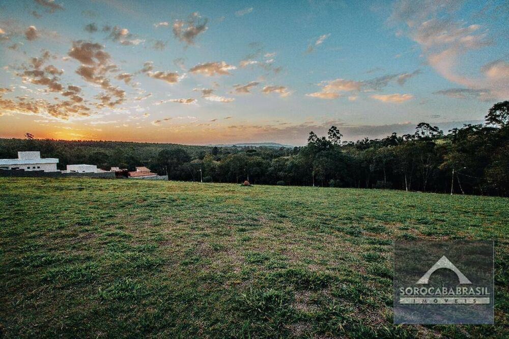 Loteamento e Condomínio, 1000 m² - Foto 1