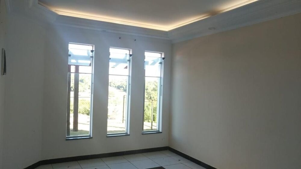 Sobrado, 3 quartos, 300 m² - Foto 1