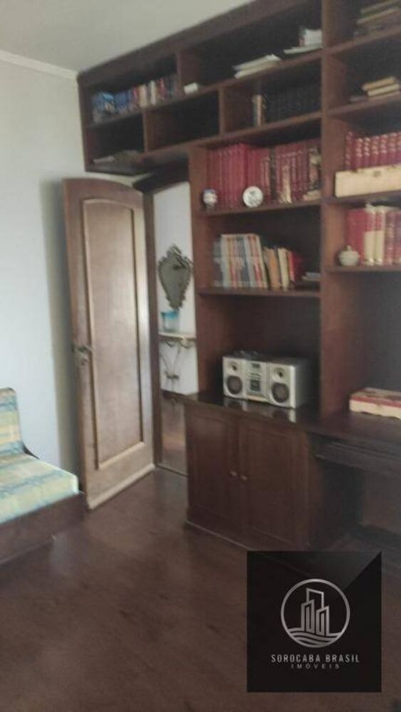 Sobrado à venda com 3 quartos, 332m² - Foto 1