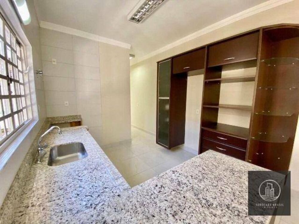 Casa de Condomínio à venda com 3 quartos, 280m² - Foto 1