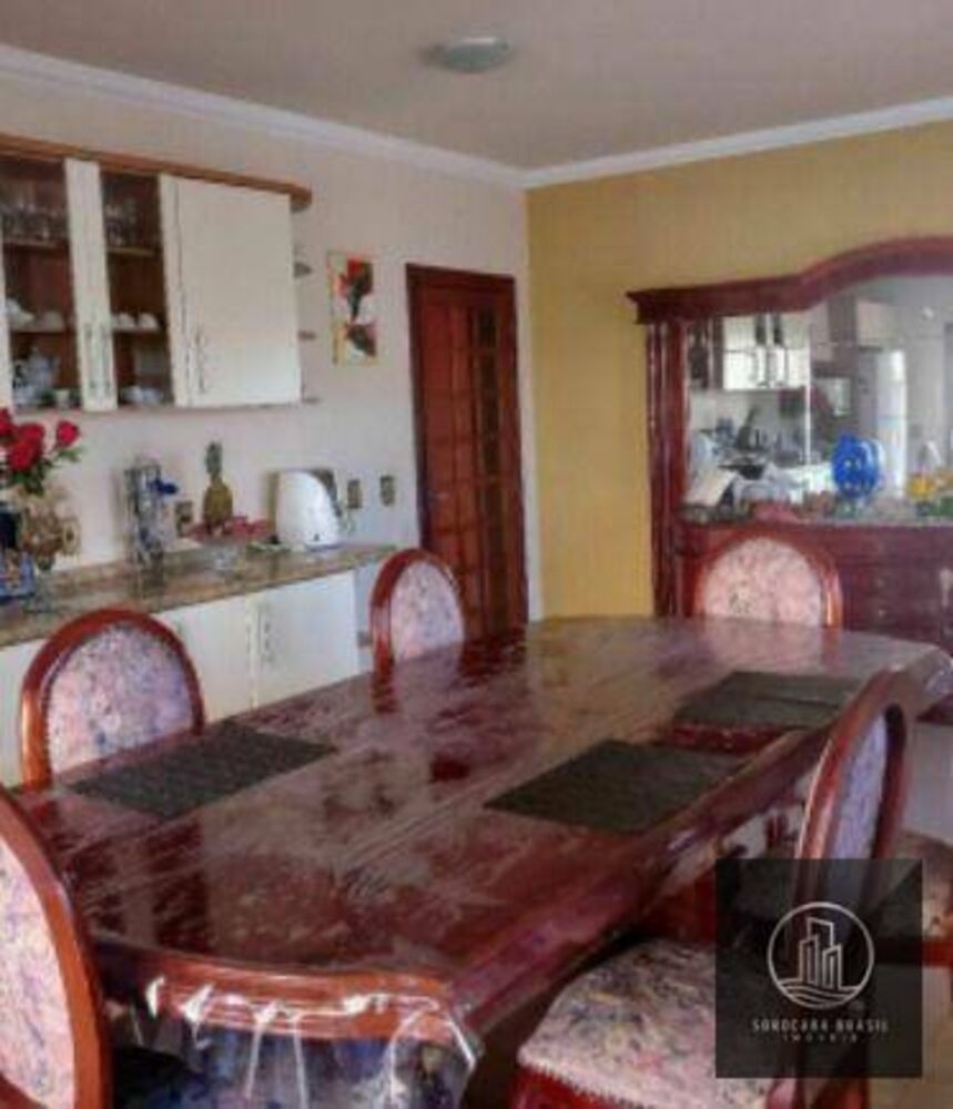 Casa, 4 quartos, 600 m² - Foto 1