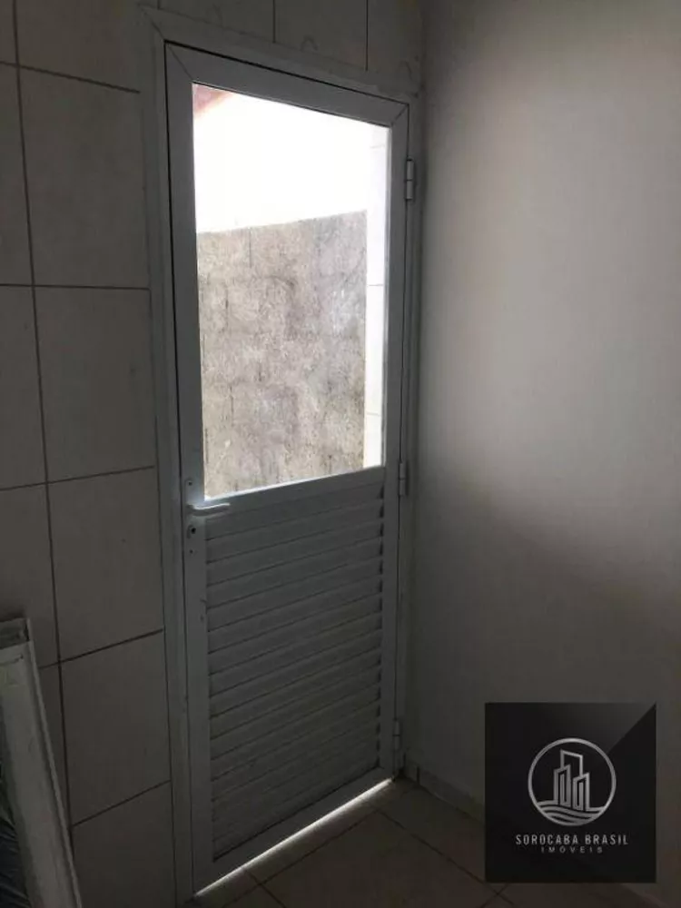 Casa à venda com 2 quartos, 57m² - Foto 2