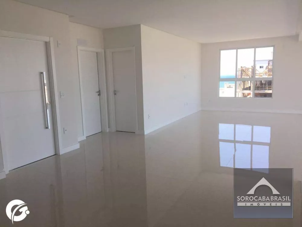 Apartamento à venda com 3 quartos, 143m² - Foto 3