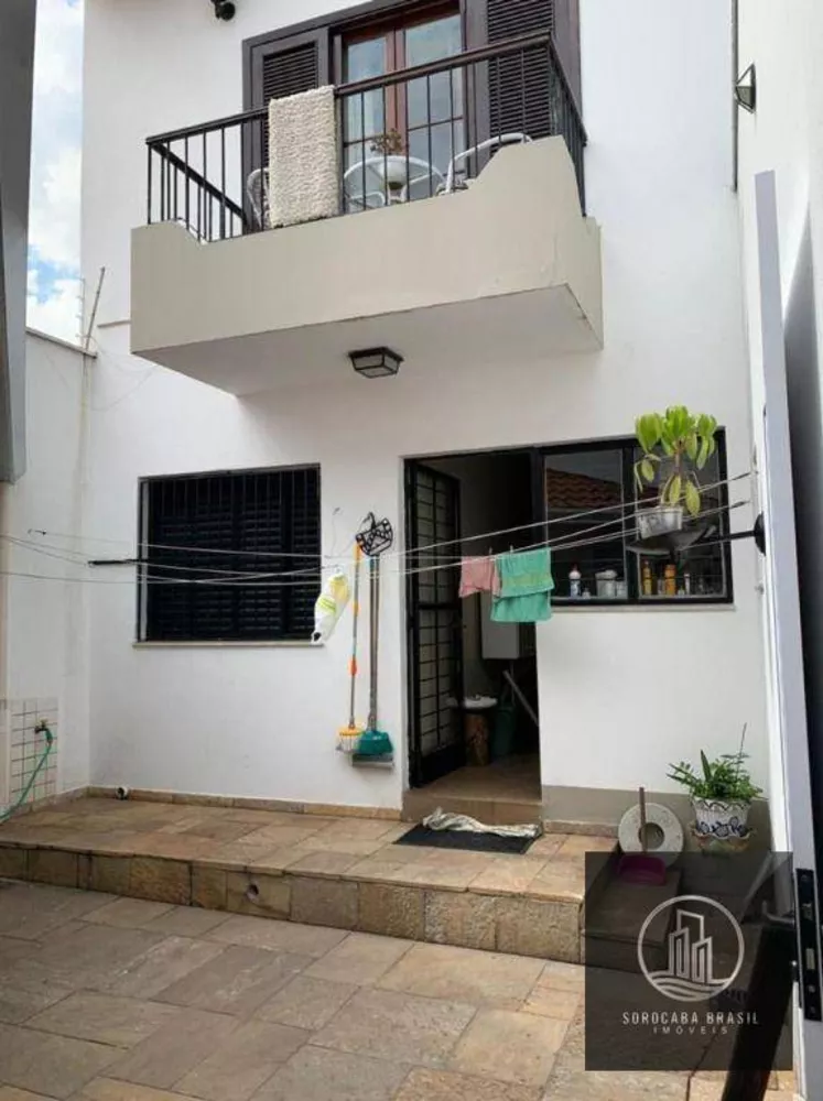 Sobrado à venda com 3 quartos, 257m² - Foto 1