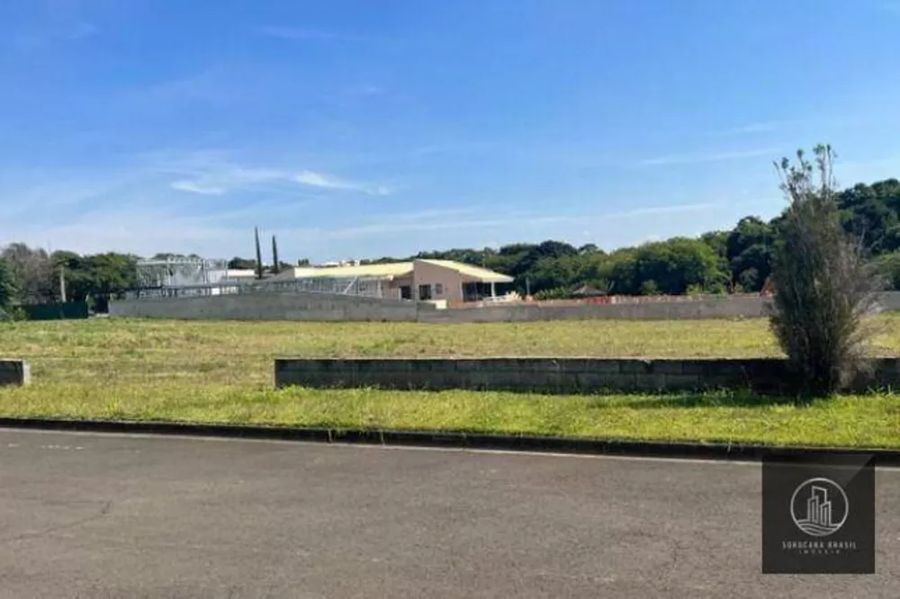 Loteamento e Condomínio, 1000 m² - Foto 1