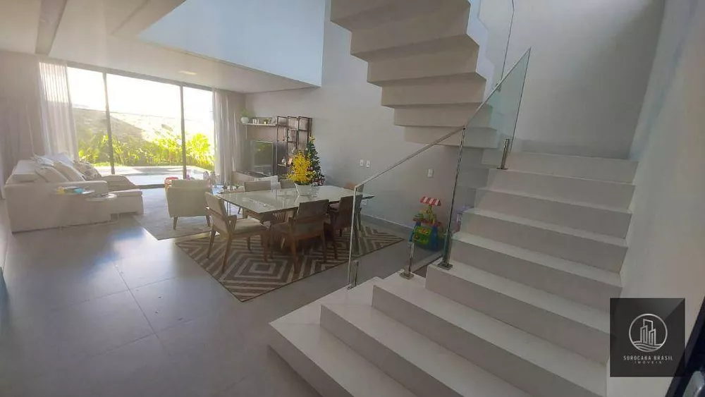 Sobrado à venda com 3 quartos, 300m² - Foto 2