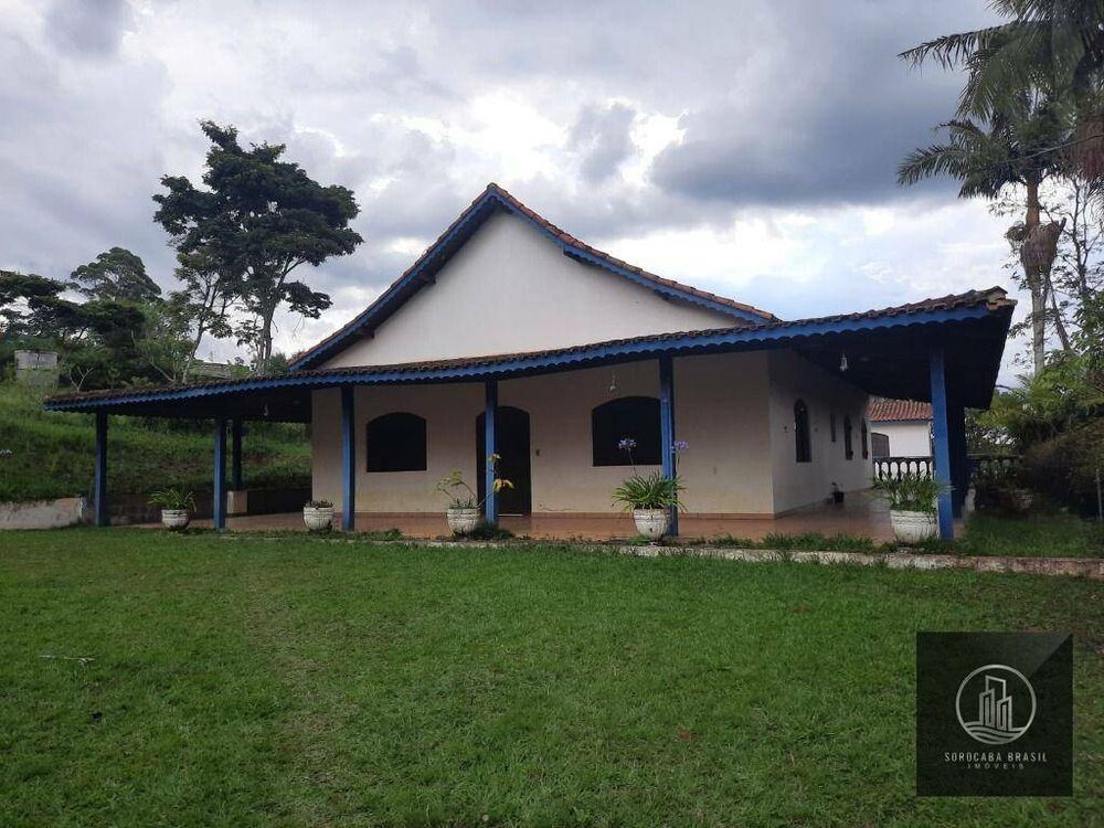 Chácara à venda com 3 quartos, 372m² - Foto 1