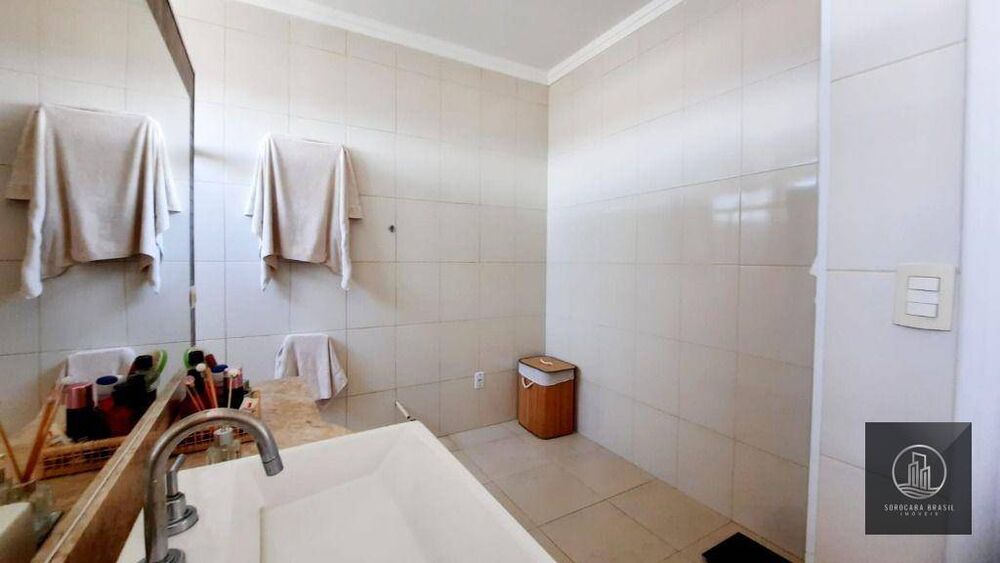 Sobrado, 3 quartos, 250 m² - Foto 1