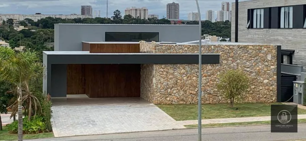 Casa de Condomínio à venda com 4 quartos, 360m² - Foto 3