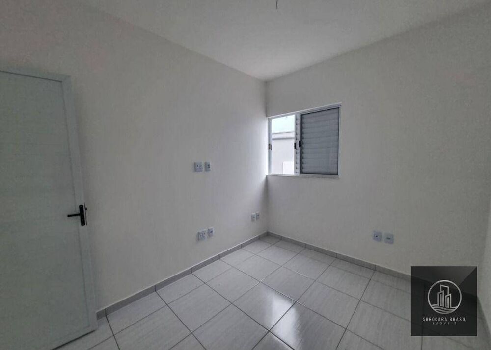 Casa à venda com 2 quartos, 47m² - Foto 4