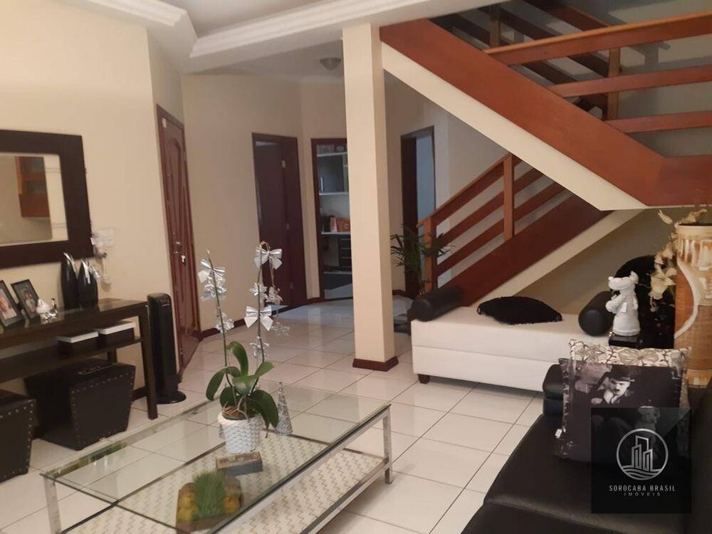 Sobrado, 3 quartos, 248 m² - Foto 4