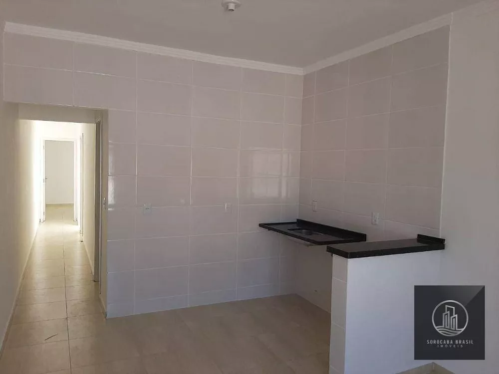 Casa à venda com 2 quartos, 52m² - Foto 4