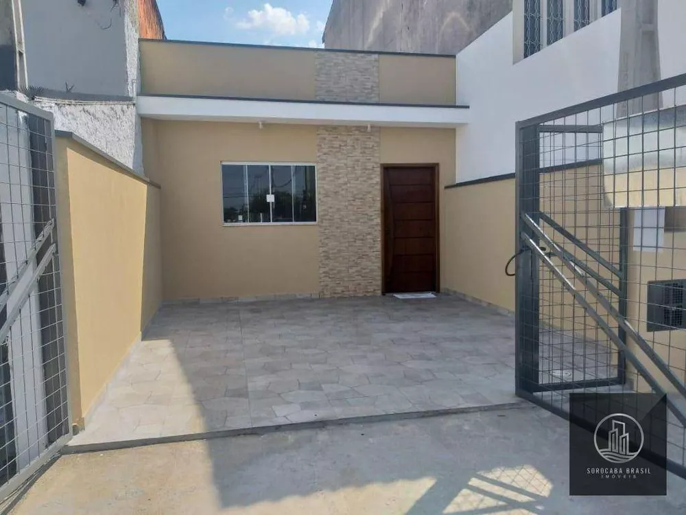 Casa à venda com 2 quartos, 80m² - Foto 1