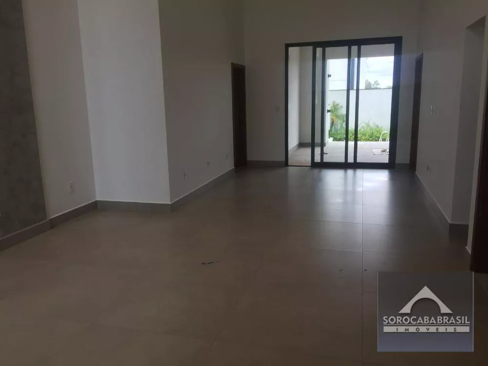 Casa à venda com 3 quartos, 260m² - Foto 1