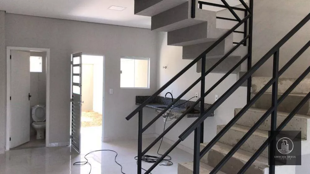 Sobrado à venda com 2 quartos, 83m² - Foto 1