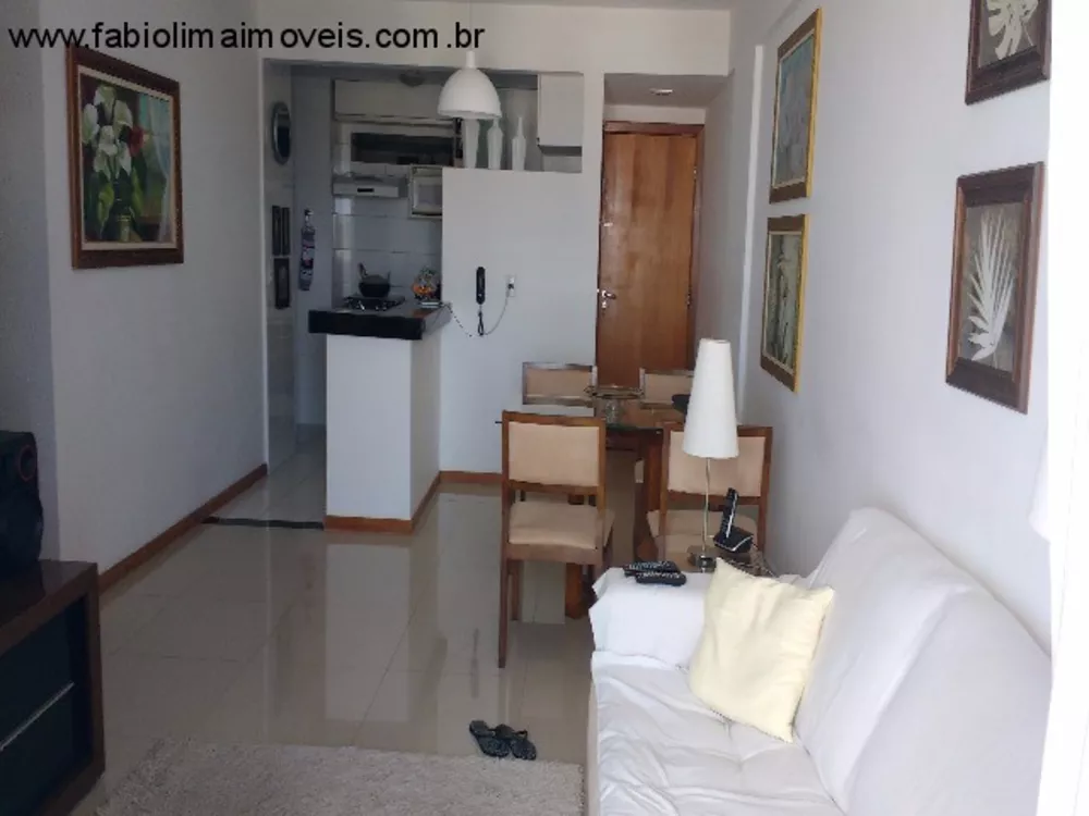 Apartamento à venda com 2 quartos, 66m² - Foto 1