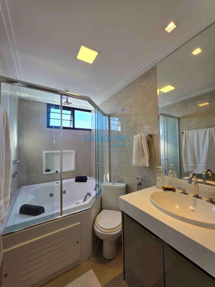 Apartamento, 3 quartos, 195 m² - Foto 12