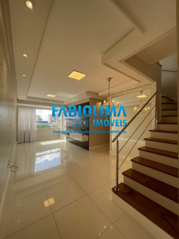 Apartamento, 3 quartos, 220 m² - Foto 2