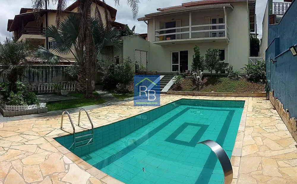 Casa, 3 quartos, 384 m² - Foto 1
