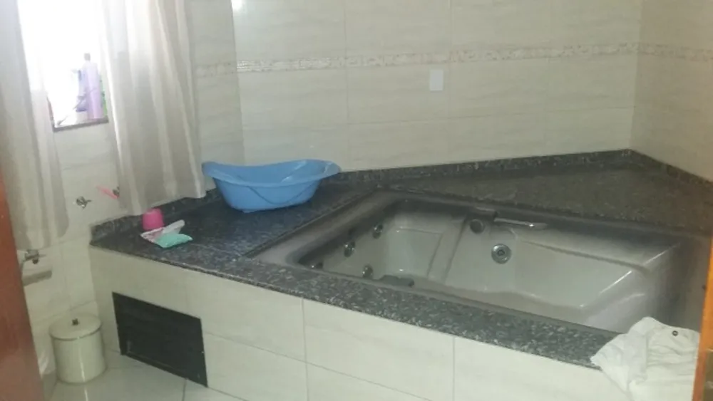 Sobrado, 4 quartos, 350 m² - Foto 1