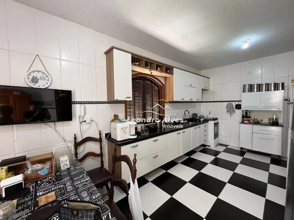 Casa, 4 quartos, 307 m² - Foto 4