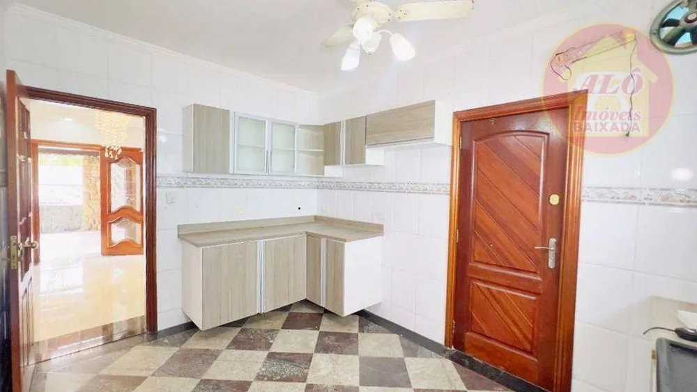 Casa, 3 quartos, 250 m² - Foto 1