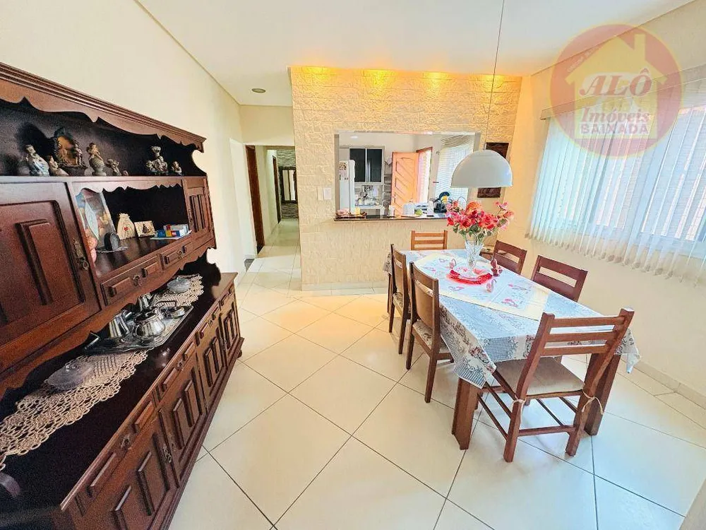 Casa, 4 quartos, 210 m² - Foto 11