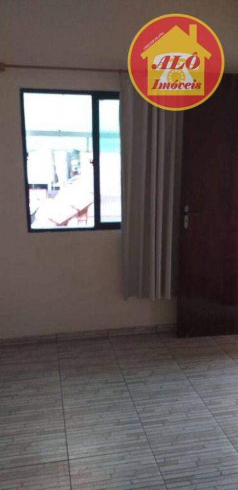 Casa à venda com 4 quartos, 200m² - Foto 3