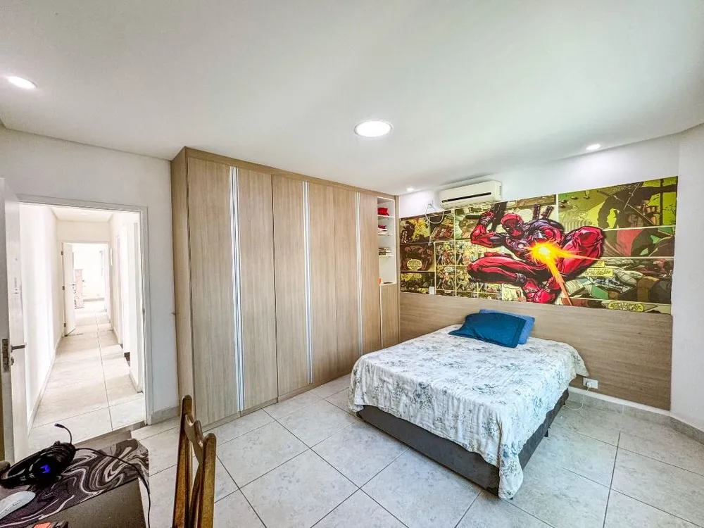Sobrado, 3 quartos, 451 m² - Foto 1