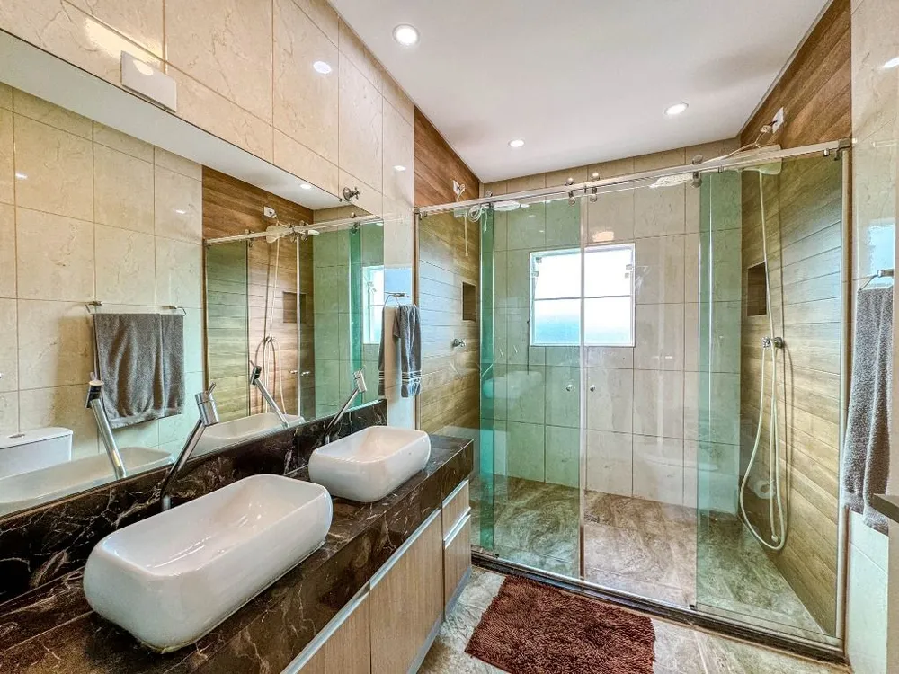Sobrado, 3 quartos, 451 m² - Foto 2