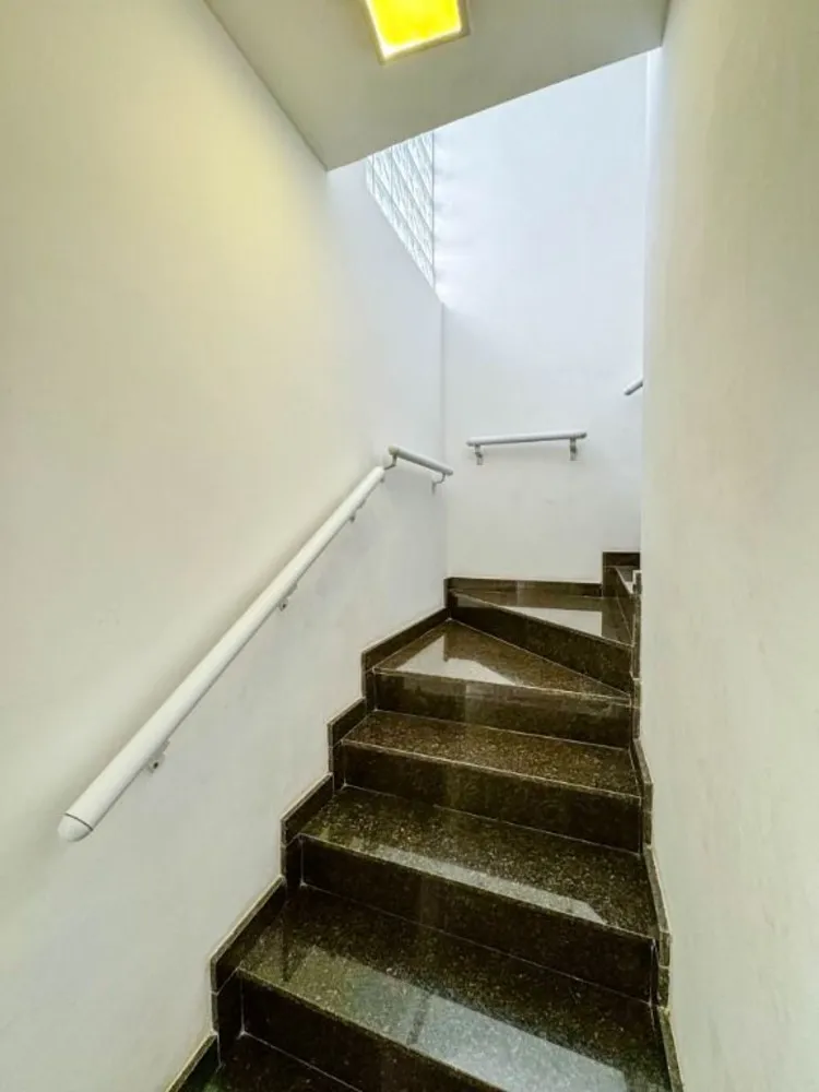 Sobrado, 3 quartos, 451 m² - Foto 4