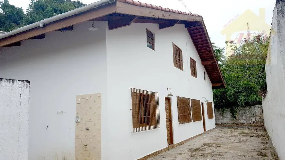 Casa, 3 quartos, 288 m² - Foto 1