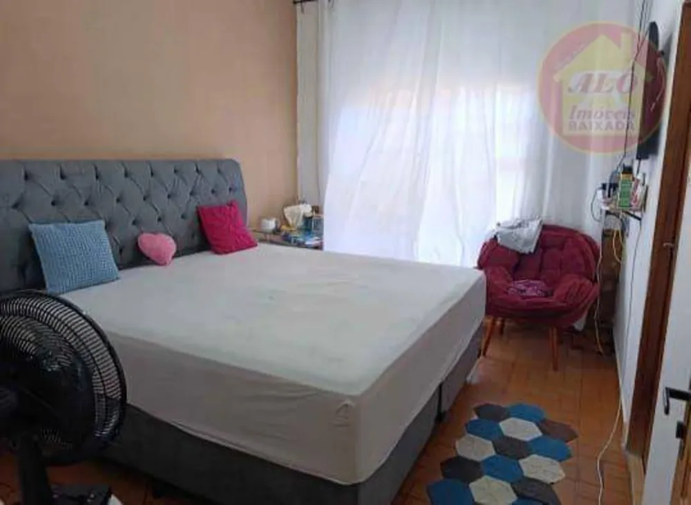 Casa, 4 quartos, 142 m² - Foto 1