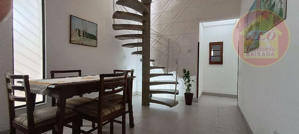 Sobrado, 3 quartos, 268 m² - Foto 1