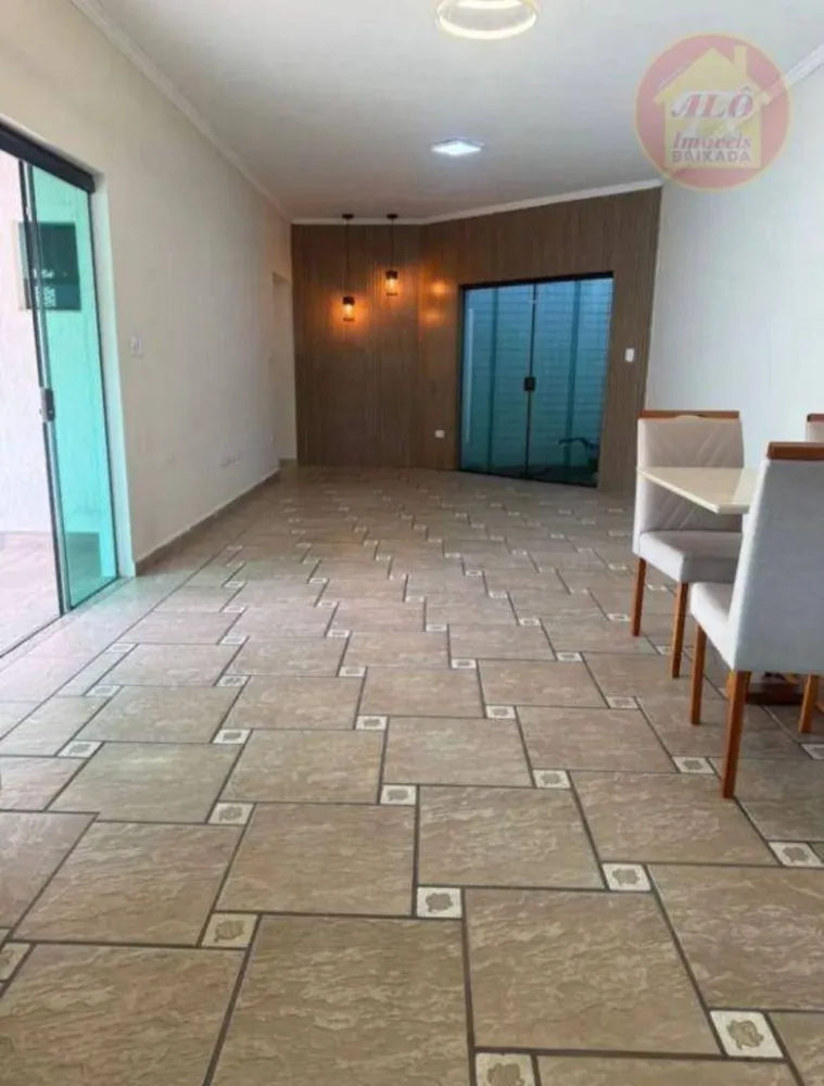 Casa, 3 quartos, 244 m² - Foto 2