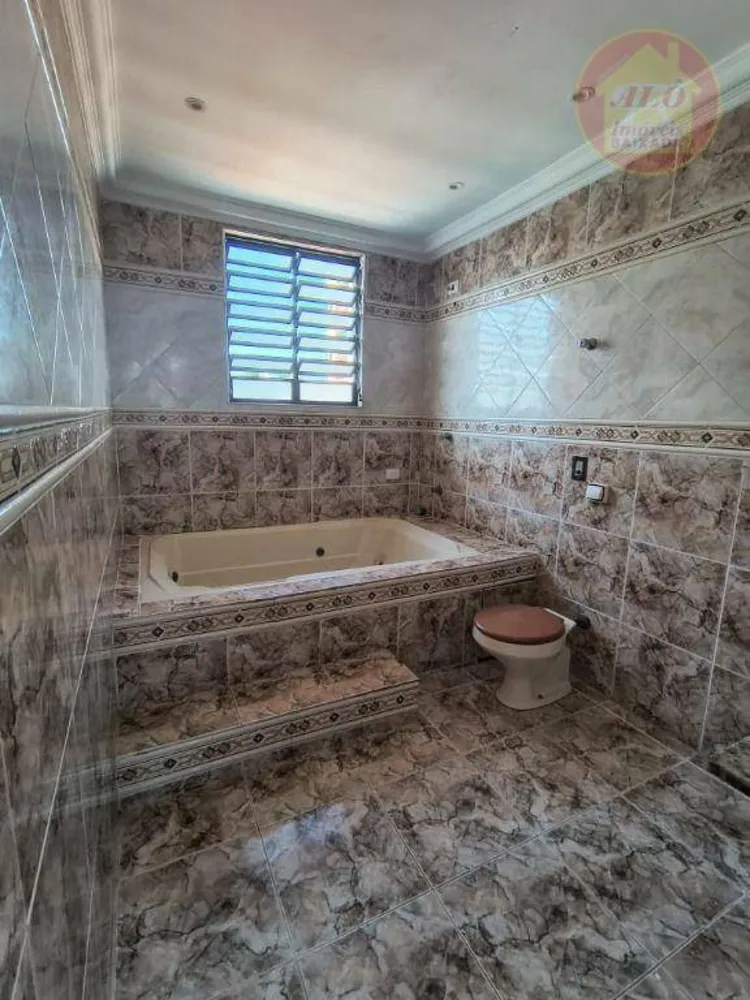 Sobrado, 3 quartos, 270 m² - Foto 1