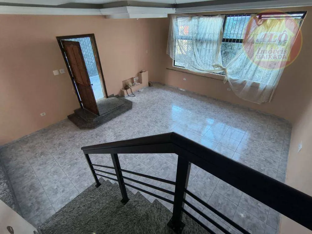 Sobrado, 3 quartos, 270 m² - Foto 2