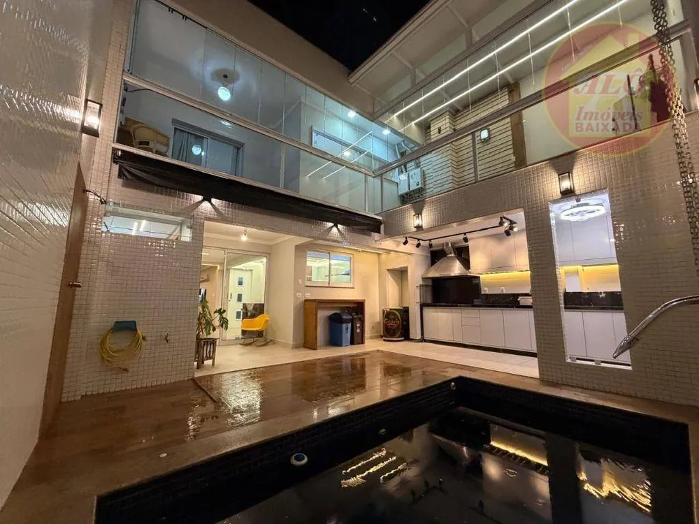 Sobrado, 3 quartos, 350 m² - Foto 1