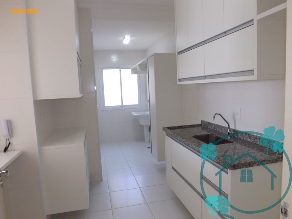 Apartamento para alugar com 2 quartos, 68m² - Foto 2