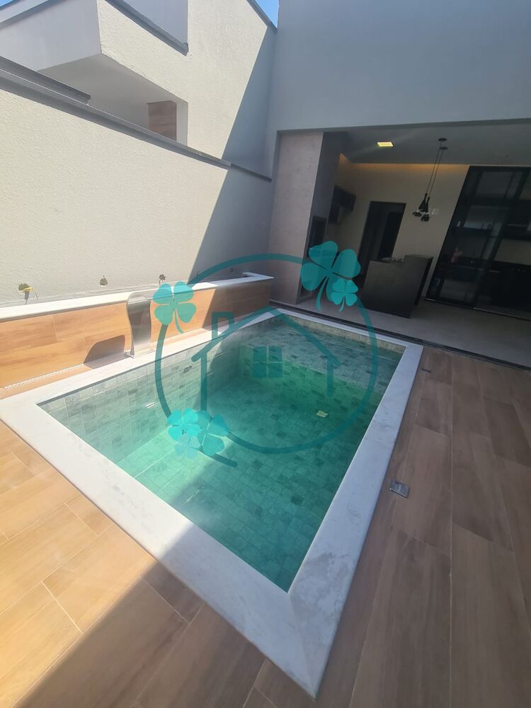 Casa à venda com 3 quartos - Foto 1
